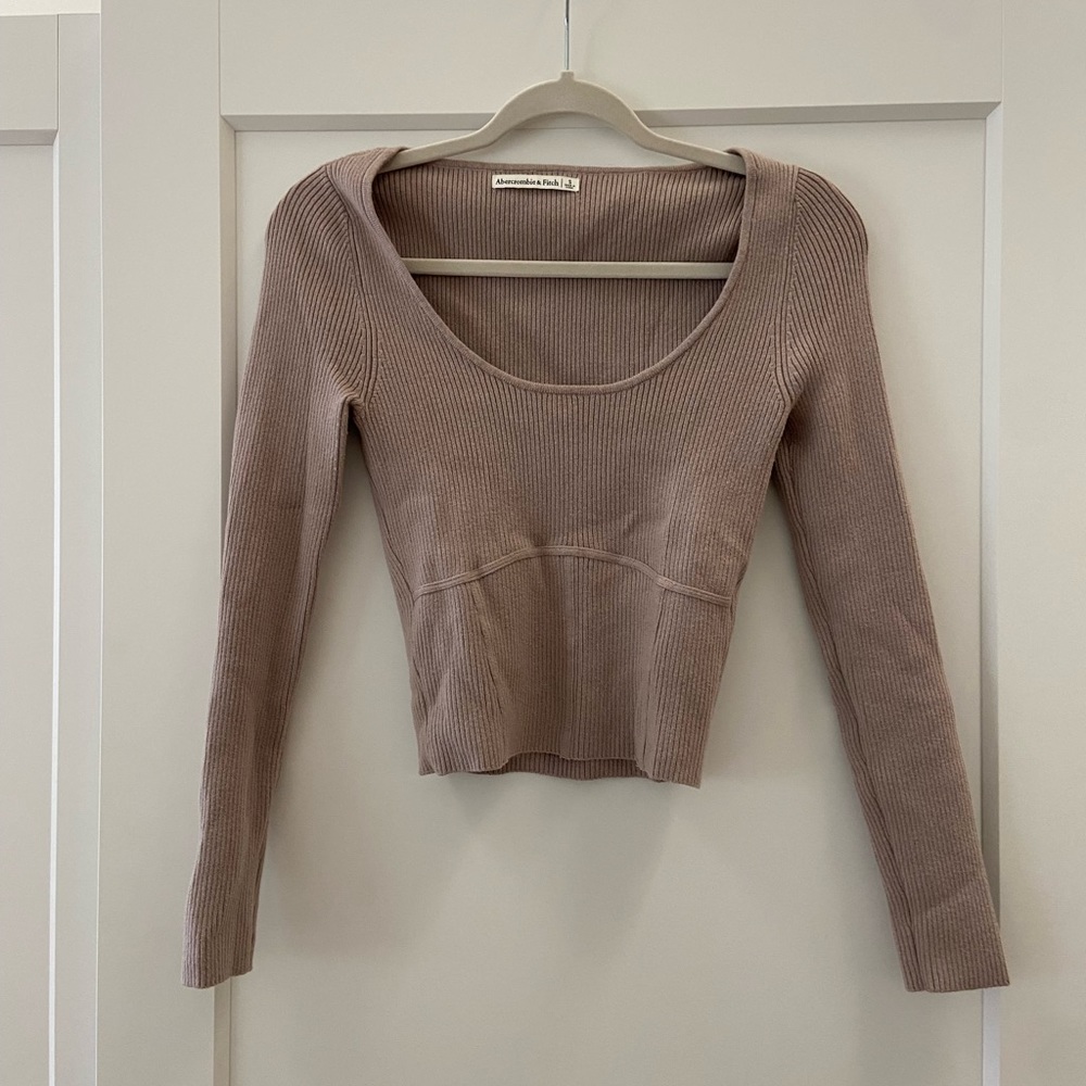 Abercrombie long sleeve sweater